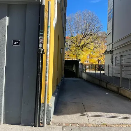 Ein Im Zentrum Homestay szállás